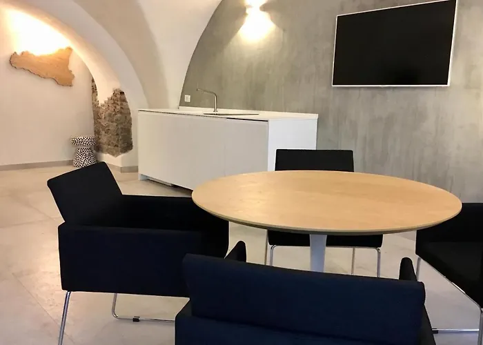 아파트 Modern And Historic Openspace In The Center